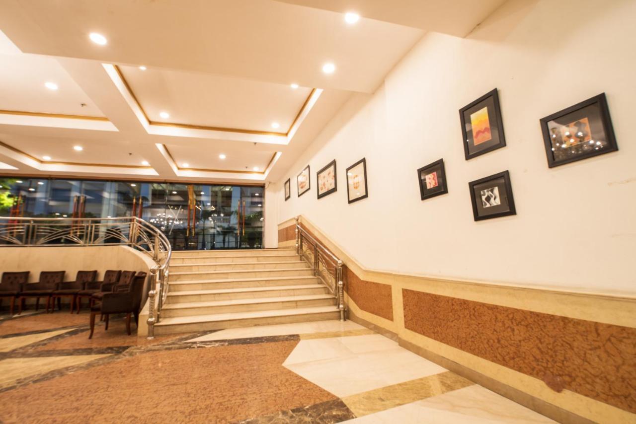 Hotel Celebration Gardens New Delhi Luaran gambar