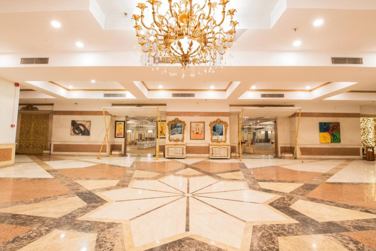 Hotel Celebration Gardens New Delhi Luaran gambar